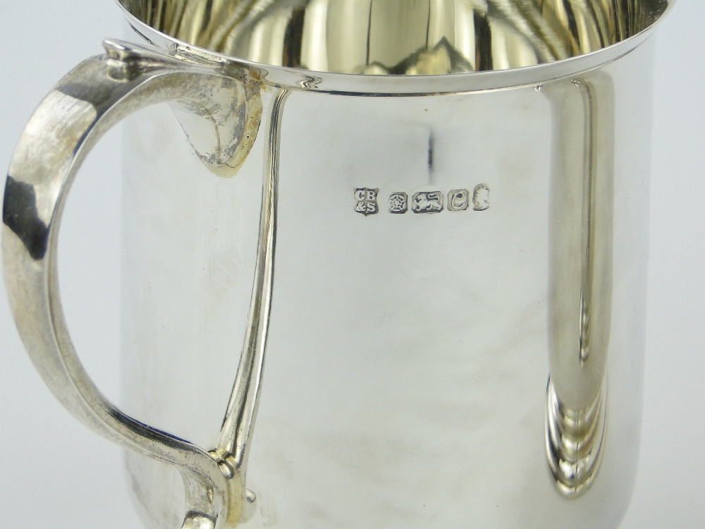 A pair of modern silver pint mugs by Cooper Bros.
23.5oz total. - Image 2 of 2