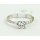 18ct white gold solitaire diamond ring,
approx. 0.3cts, size M.