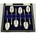 Set of 6 Edwardian silver apostle teaspoons, Sheffield 1904.