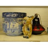 Staffordshire jardiniere, dog and table lamp.