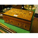 Inlaid workbox with tray fitted interior,