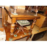 An oak draw leaf dining table.