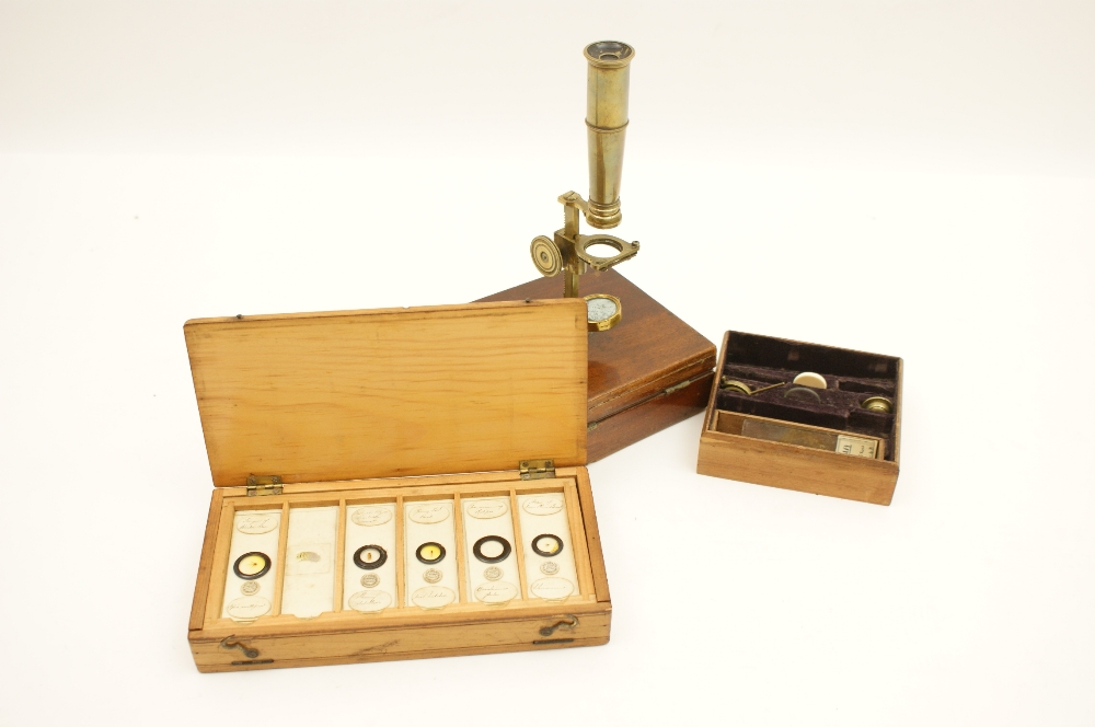 Cary type mahogany cased brass field microscope, early 19th Century,