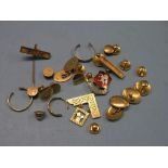 18ct. gold components, including cuff-links and collar-studs, 71.3 grams gross total