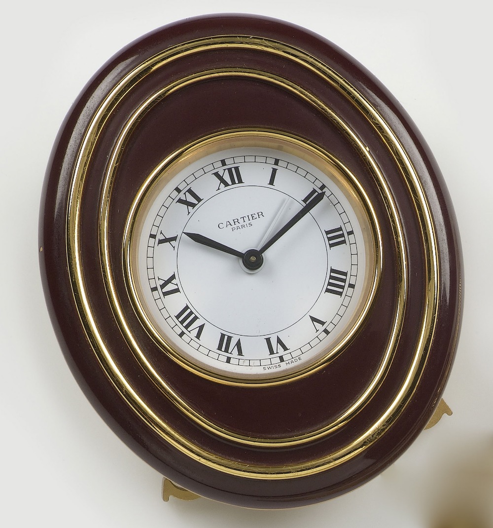 Cartier, sveglia da tavolo, con smalto, carica manuale. Danni