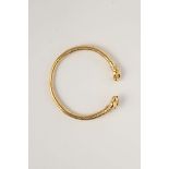 Cartier. A "Panthère" gold bangle. Numbered and signed oro giallo 750/1000. Firmato e numerato