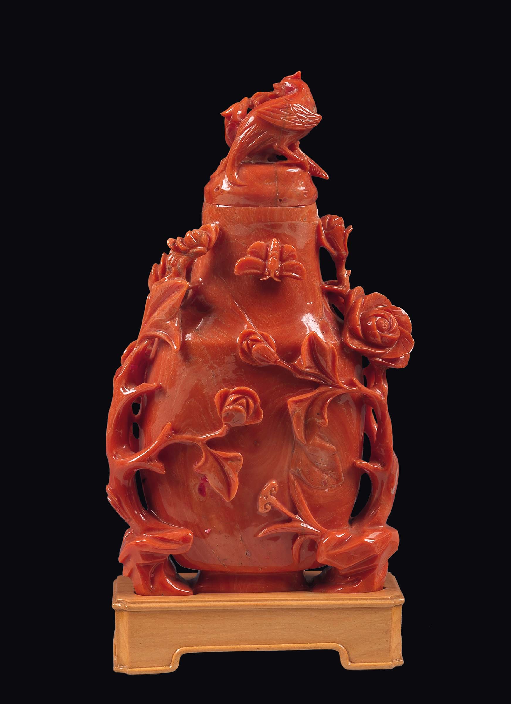 A carved coral vase and cover with birds and decoration of flowering branches, batterflies and a cat - Image 2 of 2