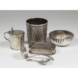 A Victorian silver cylindrical mustard pot, the flat lid with pierced anthemion pattern thumbpiece