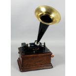 An early 20th Century Edison phonograph - "Fireside Model A", No. 23228 (circa 1909) to play two