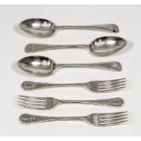 Twelve George VI silver Old English pattern dessert spoons and three matching dessert forks by