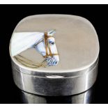 An early 20th Century silvery metal patch box the cover enamelled with the head of a grey Hunter,