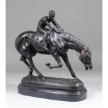 After John Willis Good (1845-1879) - Dark patinated bronze - Racehorse with jockey up, on polished