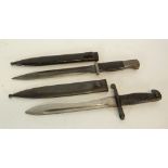 EARLY TWENTIETH CENTURY GERMAN KNIFE BAYONET with single edge fullered blade, 9 3/4" (24.8cm)