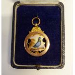 9 CT GOLD AND ENAMELLED PIGEON RACING PRIZE MEDALLION, well painted with pigeon in shield reserve,