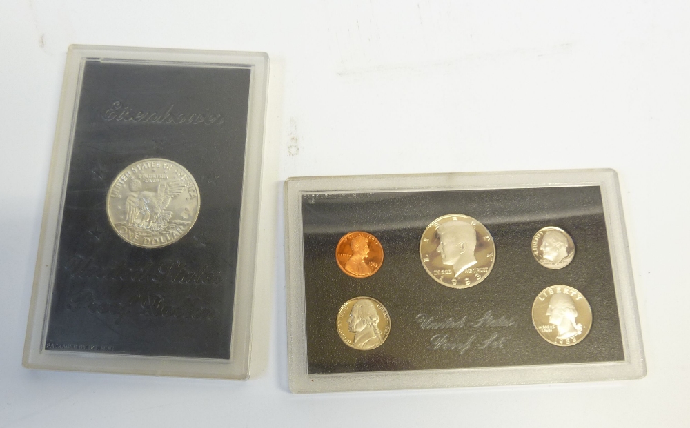 USA EISENHOWER PROOF ONE DOLLAR 1971, in plastic case AND USA KENNEDY PROOF SET OF FIVE COINS,