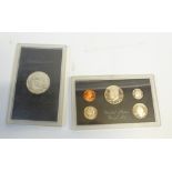 USA EISENHOWER PROOF ONE DOLLAR 1971, in plastic case AND USA KENNEDY PROOF SET OF FIVE COINS,