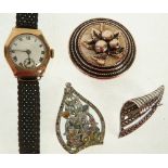 LADYS 9CT GOLD WRIST WATCH, Edinburgh 1937, mechanical movement with porcelain roman dial and