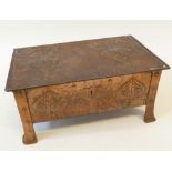 EARLY TWENTIETH CENTURY ARTS AND CRAFTS HAND BEATEN COPPER LIDDED BOX, embossed with floral motif