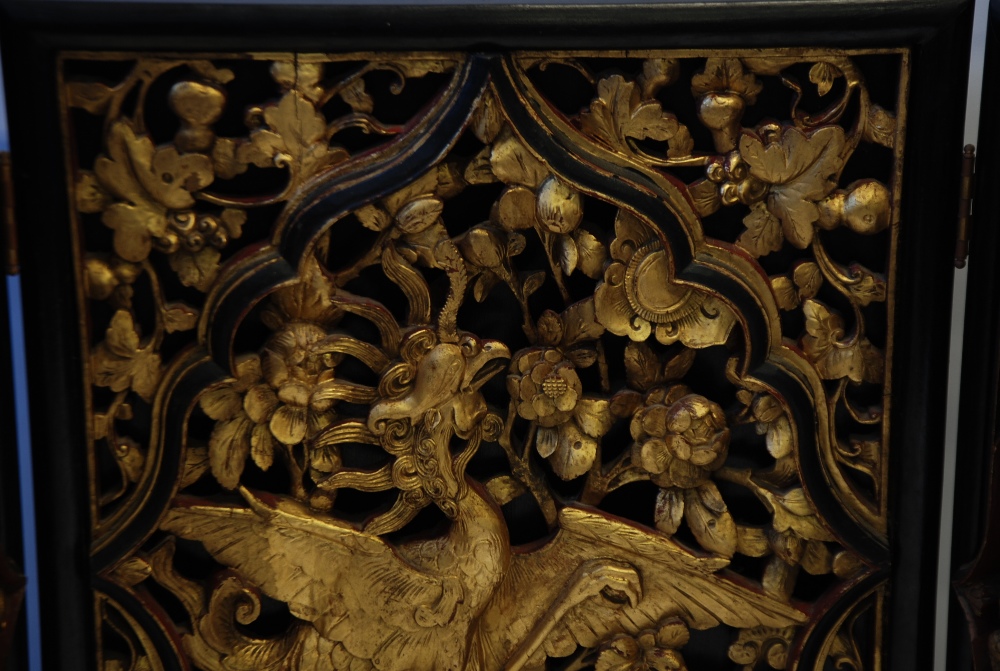 INTERESTING CHINESE PROFUSELY CARVED GILT WOOD TRIPTYCH TYPE SCREEN, the centre section depicting - Image 2 of 3