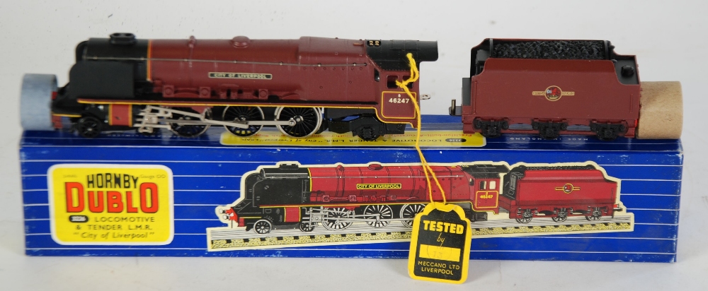 HORNBY DUBLO MINT AND BOXED TWO RAIL ELECTRIC DIE CAST 4-6-2 LOCOMOTIVE AND TENDER 'CITY OF