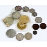 SMALL SELECTION OF AMERICAN MAINLY SILVER COINAGE includes three silver dollars for 1923 x 2 and