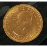 QUEEN ELIZABETH II GOLD SOVEREIGN, 1968 (E.F.)