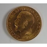 GEORGE V GOLD SOVEREIGN 1911, EF