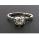 SOLITAIRE OVAL BRILLIANT CUT DIAMOND RING, 0.92ct approx., E-F, SI1-2 horizontally four flaw set