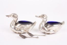 A pair of Edwardian novelty silver duck shaped saltshallmarked Birmingham 1905, realistically