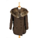 A Louis Vuitton wool and silk coat.
With mink and pekan collar, with dark brown and light brown