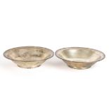 A pair of George VI silver fruit bowls
hallmarked Sheffield 1944, of plain form with simple line