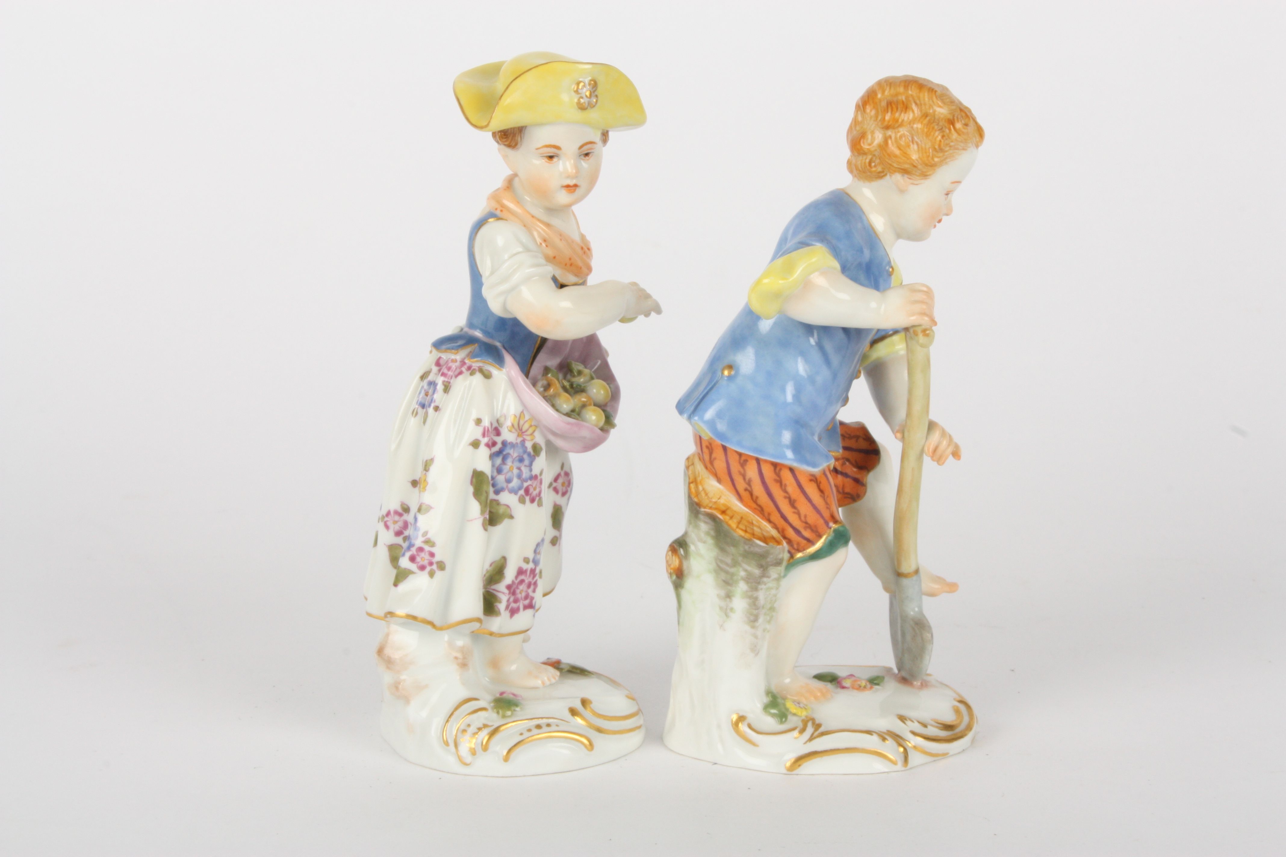 Pair of late 20th Meissen figures of gardening boy and girl, after Kaendler, the boy with spade - Image 4 of 5