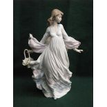 LLADRO GLAZED CERAMIC FIGURINE OF A LADY