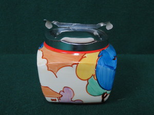 CLARICE CLIFF BIZARRE FANTASQUE HANDPAINTED CERAMIC SUGAR BOWL WITH PLATED COVER