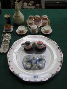SMALL SUNDRY LOT INCLUDING MINIATURE TEA SETS AND WORCESTER STYLE VASE, ETC.