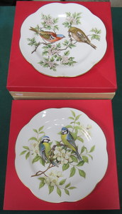 SET OF SIX BOXED SPODE COLLECTORS' PLATES- STUDIES OF GARDEN BIRDS