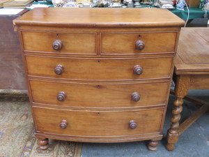 MAHOGANY BOW FRONTED TWO OVER THREE CHEST OF DRAWERS