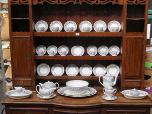 APPROXIMATELY FORTY-FOUR PIECES OF WEDGWOOD FLORENTINE TEA WARE AND COFFEE WARE INCLUDING TEAPOT,