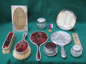 SILVER PHOTOGRAPH FRAME, VARIOUS SILVER DRESSING TABLE ITEMS,
