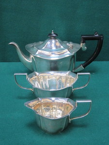 HALLMARKED SILVER THREE PIECE TEA SET, BIRMINGHAM ASSAY,