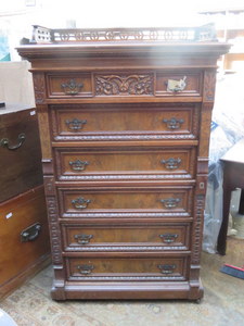GOOD QUALITY CARVED ANTIQUE WALNUT SIX DRAWER WELLINGTON STYLE CHEST