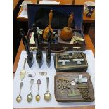 SUNDRY LOT OF VARIOUS MASONIC REGALIA INCLUDING RITUAL VOLUMES OF VARYING DEGREES, GAVELS, APRONS,