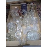 COLLECTION OF VARIOUS GLASSWARE