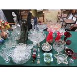 QUANTITY OF GLASSWARE, MINIATURE PERFUME BOTTLES, ETC.