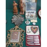 SUNDRY LOT INCLUDING IVORY BRACELET, POCKET COMPASS, CASED HARRODS KNIVES, TREEN FIGURES, BLOTTER,