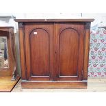 VICTORIAN MAHOGANY TWO DOOR SIDE CABINET