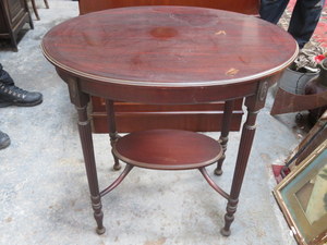 OVAL MAHOGANY PARLOUR TABLE