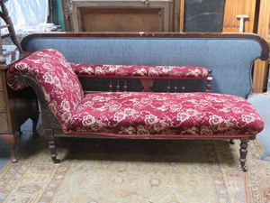 VICTORIAN MAHOGANY UPHOLSTERED CHAISE LONGUE