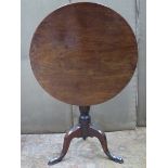 MAHOGANY TILT TOP CIRCULAR TABLE ON TRIPOD SUPPORTS