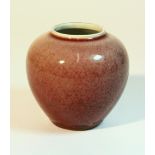 A Chinese porcelain vase with red and green mottled crackle glaze H9cms